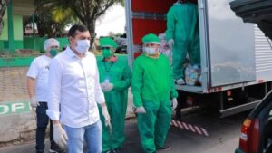 Imagem da notícia - Governador Wilson Lima participa de entrega de cestas básicas para instituições