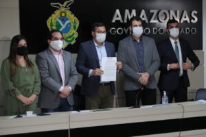 Imagem da notícia - Wilson Lima sanciona lei que autoriza concessões florestais no Amazonas