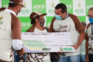 Imagem da notícia - Wilson Lima paga R$ 3,6 milhões em subvenção econômica da juta e da malva