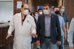 Imagem da notícia - Wilson Lima reafirma fortalecimento da rede estadual de saúde com parceria com o Hospital Getúlio Vargas