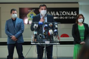Imagem da notícia - Governo do Amazonas anuncia medidas de restrição para conter avanço da Covid-19 nas festividades de fim de ano