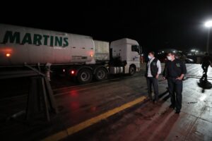 Imagem da notícia - Governo do Amazonas e FAB têm, em média, quatro voos diários trazendo oxigênio líquido para Manaus