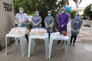 Imagem da notícia - Governo do Amazonas distribui lanches para acompanhantes de pacientes com COVID-19