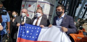 Imagem da notícia - Governador Wilson Lima recebe 256 mil doses da vacina contra Covid-19