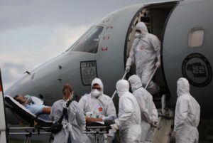 Imagem da notícia - Governo do Amazonas transfere 18 pacientes com Covid-19 para Minas Gerais