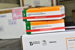 Imagem da notícia - Governo do Amazonas iniciou nesta terça-feira (19/01) a distribuição das vacinas aos municípios do interior