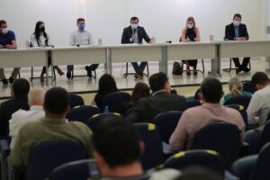 Imagem da notícia - Wilson Lima apresenta ações de enfrentamento à Covid-19 no Amazonas a equipe do Ministério da Saúde