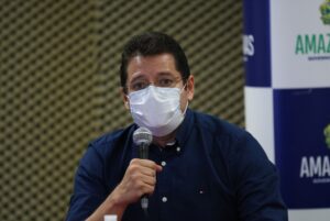 Imagem da notícia - Governo vai transferir 235 pacientes com Covid-19 para tratamento em outros estados