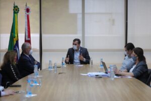 Imagem da notícia - Wilson Lima reúne com conselheiros do TCE para detalhar plano de Enfrentamento à Covid-19 no estado