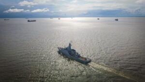 Imagem da notícia - Tanque armazenando 90 mil metros cúbicos de oxigênio medicinal deve chegar ao Amazonas em 10 dias