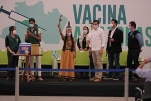 Imagem da notícia - Wilson Lima abre oficialmente a campanha de vacinação contra Covid-19 no Amazonas