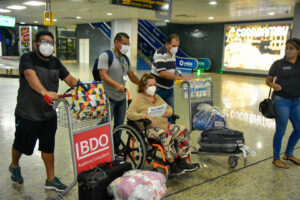 Imagem da notícia - Mais quatro pacientes recuperados da Covid-19 voltaram para Manaus nesta madrugada (09/02)