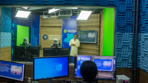 Imagem da notícia - ‘Aula em Casa’ no interior: municípios terão estratégias diferenciadas para que alunos acompanhem o projeto