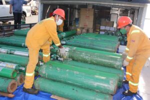 Imagem da notícia - Governo do Amazonas envia 137 cilindros de oxigênio, insumos e medicamentos para seis municípios do interior