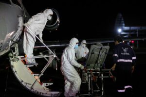Imagem da notícia - Dezessete pacientes de Covid-19 são transferidos de Manaus para Palmas (TO) neste domingo (31/01)