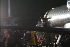 Imagem da notícia - Mais 17 pacientes com Covid-19 são transferidos para Manaus em duas operações aéreas de Coari e Tefé