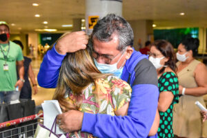 Imagem da notícia - Recuperados da Covid-19 – Mais cinco pacientes retornaram a Manaus na madrugada desta quinta-feira (11/02)