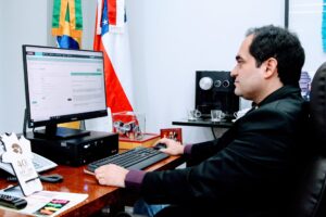 Imagem da notícia - Primeira assinatura digital do Governo do Amazonas no DOE completa 1 ano de mais celeridade e segurança aos atos oficiais