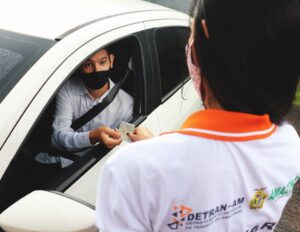 Imagem da notícia - Detran-AM anuncia entrega de CNH física a partir desta quinta-feira por sistema drive-thru