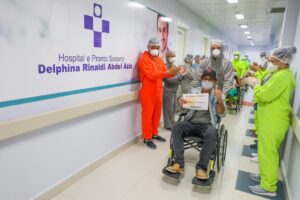 Imagem da notícia - Dez pacientes já recuperados da Covid-19 por meio da “Operação Gratidão”