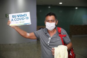 Imagem da notícia - Recomeço: mais dois pacientes recuperados da Covid-19 retornam a Manaus, após tratamento no Rio Grande do Norte