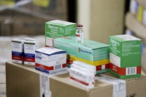 Imagem da notícia - SES-AM recebe novo carregamento de medicamentos para intubação
