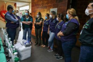 Imagem da notícia - “Operação Gratidão”: Governo do Amazonas envia profissionais de saúde a Rondônia para ajudar no transporte de pacientes com Covid-19 até Manaus