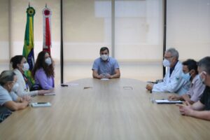 Imagem da notícia - Wilson Lima discute ampliação da política de prevenção do câncer de colo do útero no Amazonas