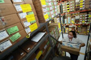 Imagem da notícia - Governo do Amazonas garante abastecimento de “Kit Intubação” para mais dois meses