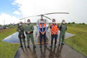 Imagem da notícia - Governador Wilson Lima e secretário Nacional de Defesa Civil sobrevoam municípios afetados pela cheia