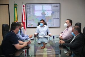 Imagem da notícia - Wilson Lima anuncia mutirão para vacinar pessoas a partir de 30 anos contra a Covid-19 em Manacapuru e Novo Airão