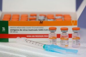 Imagem da notícia - Governo do Amazonas recebe mais 64.090 doses de vacinas contra a Covid-19