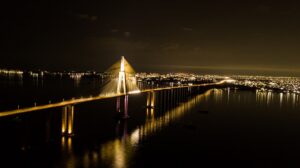 Imagem da notícia - Governo do Amazonas conclui nova iluminação da Ponte Jornalista Phelippe Daou