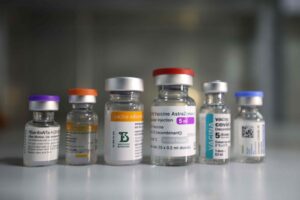 Imagem da notícia - FVS-RCP inicia distribuição de doses para vacinação de adolescentes contra Covid-19 no interior do Amazonas