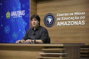 Imagem da notícia - Governo do Estado inicia transmissão de aulas de reforço gratuitas pela televisão e internet para estudantes da rede pública