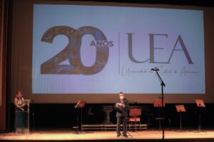 Imagem da notícia - Legado de 20 anos da UEA para a cultura e educação superior do Amazonas é celebrado com arte
