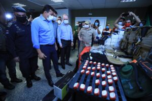 Imagem da notícia - Wilson Lima entrega equipamentos e amplia efetivo da Operação Tamoitatá para reforçar combate ao desmatamento ilegal