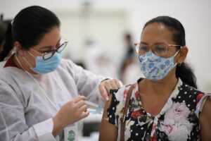 Imagem da notícia - Amazonas já aplicou 3.962.457 doses de vacina contra Covid-19 até esta terça-feira (28/09)