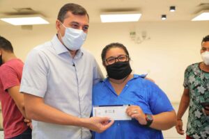 Imagem da notícia - Wilson Lima dá início à entrega dos ingressos da campanha Vacina Premiada
