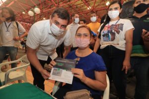 Imagem da notícia - Governador Wilson Lima inicia entrega do Auxílio Estadual em mais 25 municípios, nesta semana