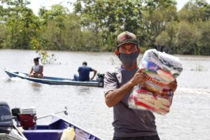 Imagem da notícia - Governo do Estado socorreu famílias de agricultores, pescadores e pecuaristas durante pandemia e cheia dos rios