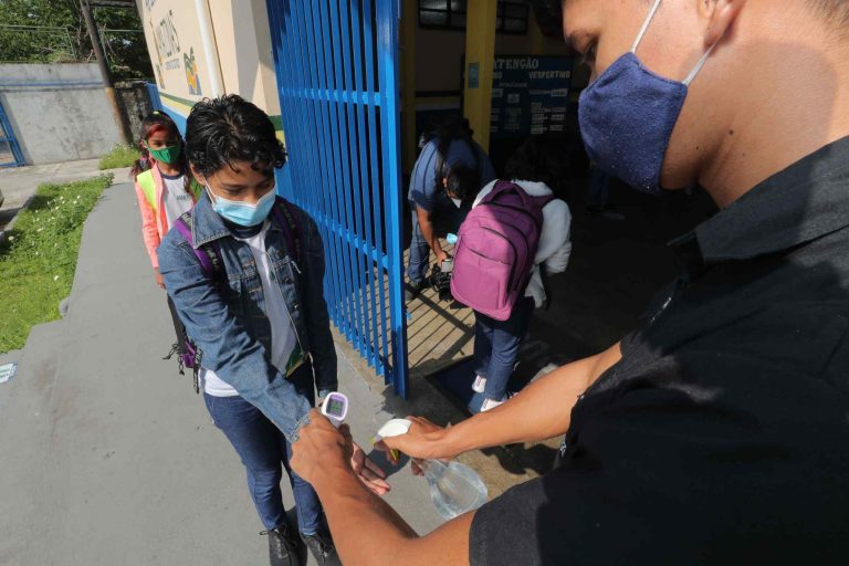 Mais de 58 mil crianças de 5 a 11 anos foram imunizadas contra a Covid-19 em todo o estado