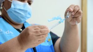 Imagem da notícia - Amazonas chega a mais de 100 mil crianças de 5 a 11 anos vacinadas contra Covid-19