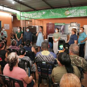 Imagem da notícia - FPS entrega eletrodomésticos e materiais de informática para  Associação Mãos Amigas
