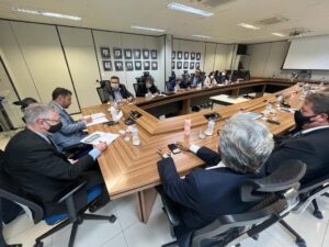 Imagem da notícia - Governo do Amazonas discute com Ministério da Economia proposta para manter competitividade da ZFM