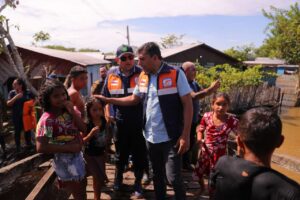 Imagem da notícia - Governador Wilson Lima inicia ações do programa Governo Presente na calha do rio Juruá