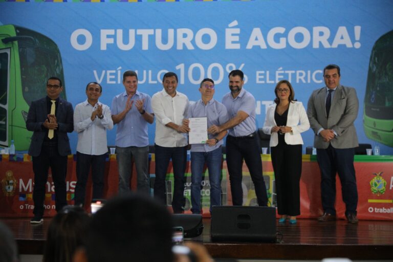 Wilson Lima anuncia repasse de R$ 34,9 milhões para a Prefeitura de Manaus adquirir 12 ônibus elétricos