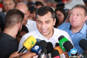 Imagem da notícia - Wilson Lima apresenta projeto do Hospital Regional de Manacapuru, com 175 leitos, que começa a ser construído este ano