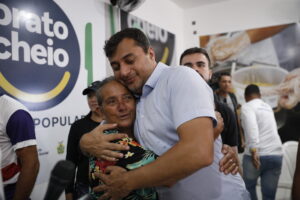 Imagem da notícia - Wilson Lima inaugura novos restaurantes e cozinhas populares Prato Cheio em Lábrea e Manicoré