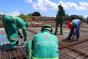 Imagem da notícia - Wilson Lima vistoria obra de construção do primeiro Hospital Público Veterinário do Amazonas